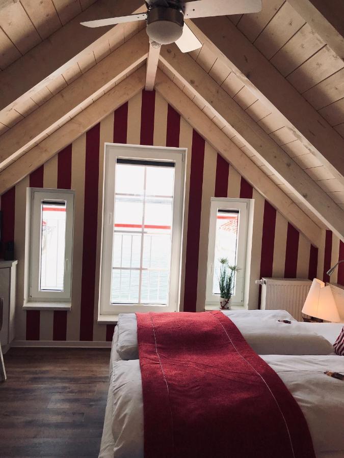 Der Leuchtturm-Gastro Gmbh Hotel Гейерсвалде Екстериор снимка
