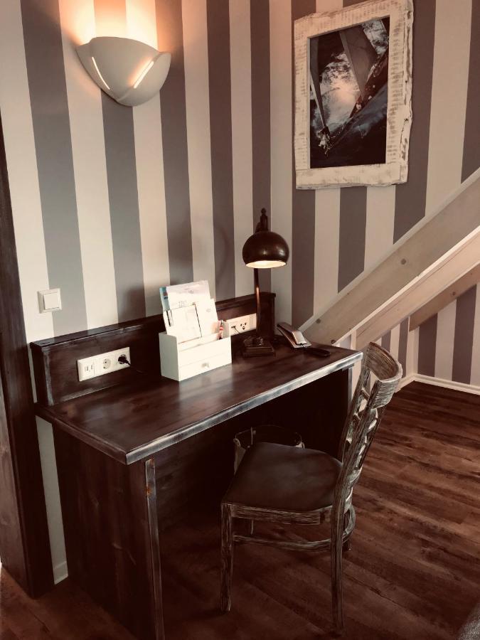 Der Leuchtturm-Gastro Gmbh Hotel Гейерсвалде Екстериор снимка